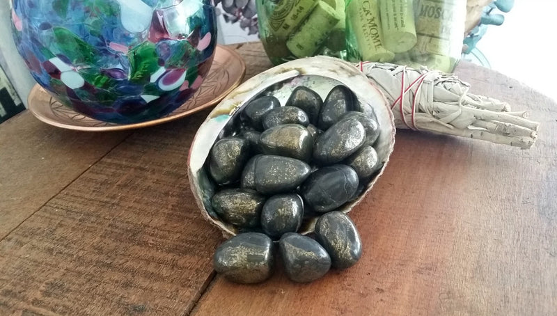 Tumbled Healer's Gold to attract love, good fortune and power
