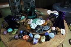 Crystal Oracle / Angel Card Reading with Intuitively Chosen Stones; FB1927