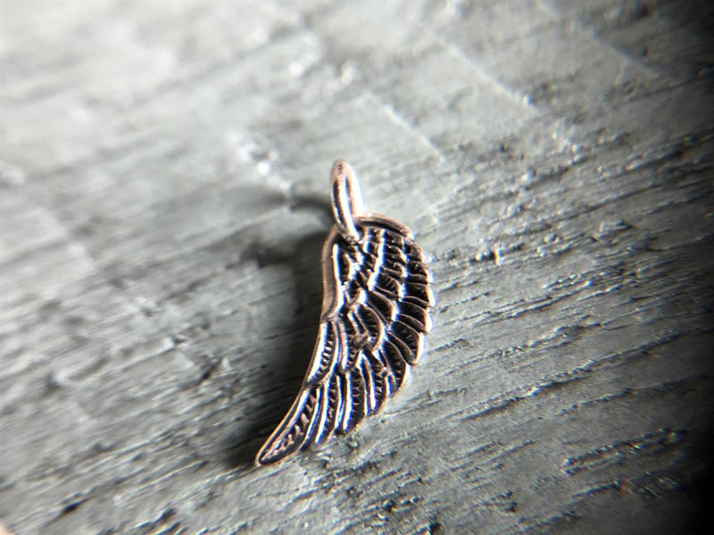 Sterling Silver Single Angel Wing Pendant / Charm FB2743